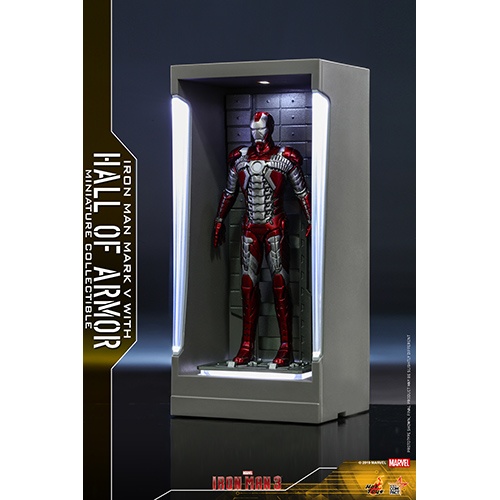 hot-toys---iron-man-3---iron-man-hall-of-armor-miniature-collectible-set---pr10