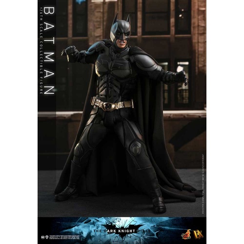 hot-toys---tdkr---batman-collectible-figure_pr8